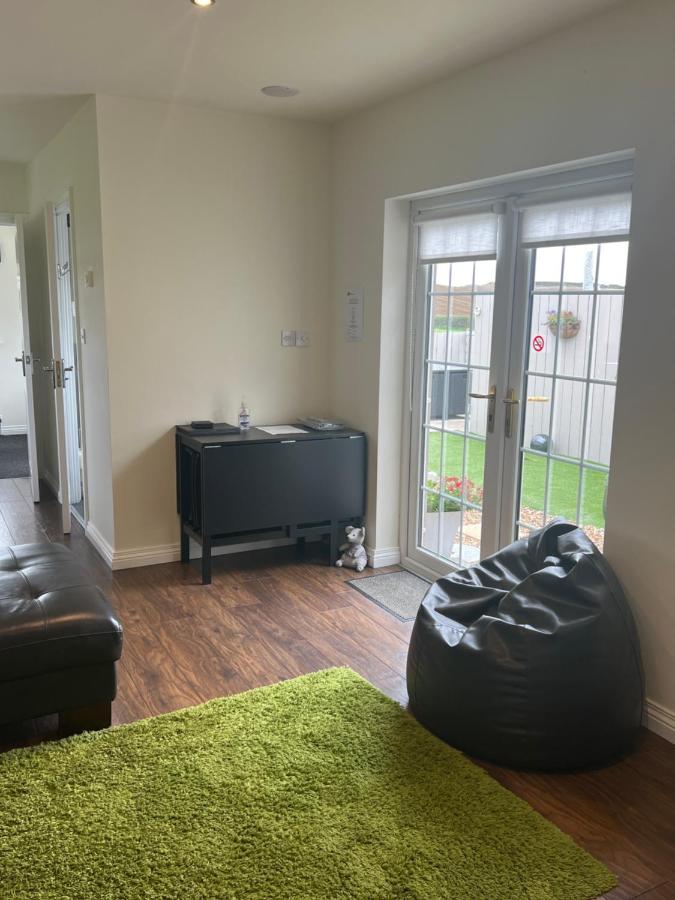 Smythe Cottage Kirkistown Екстериор снимка